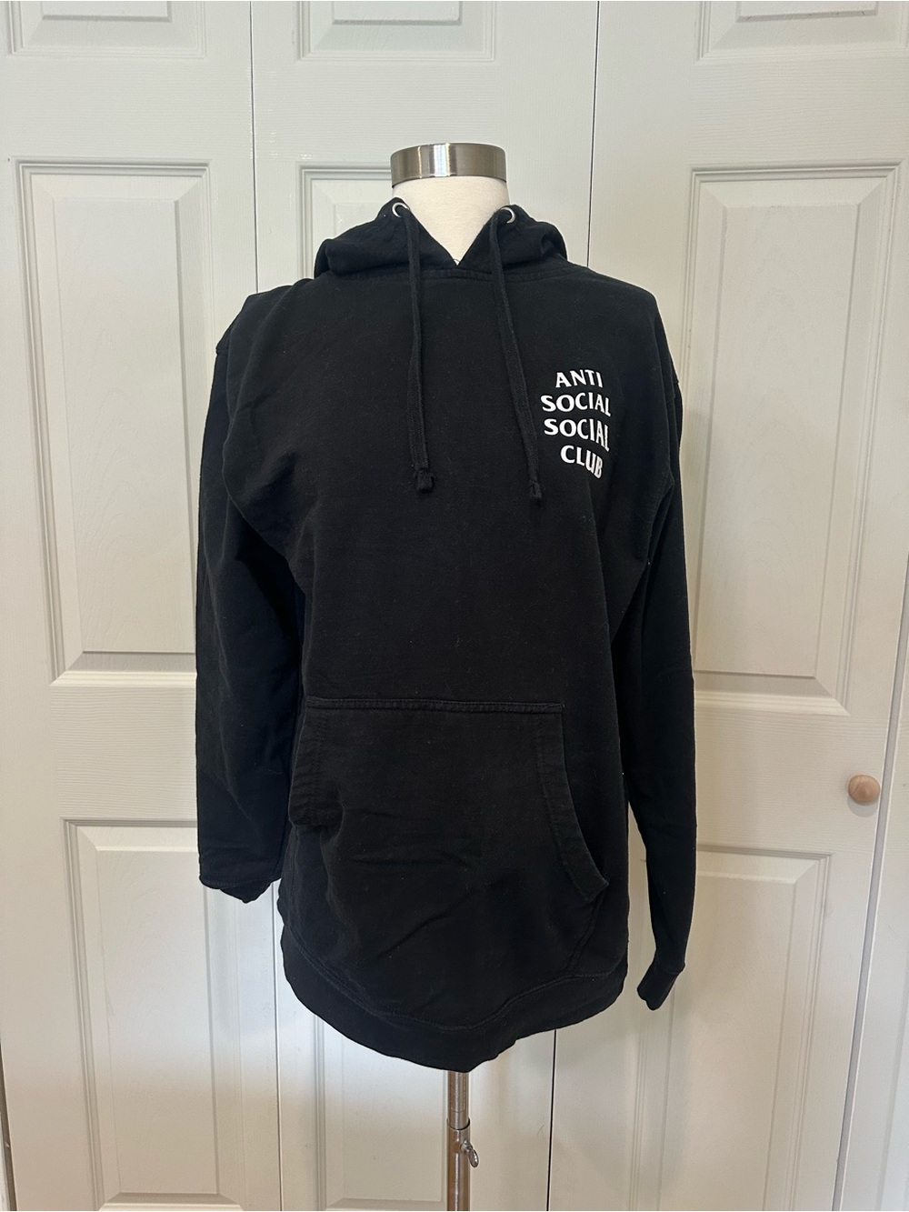 Authentic Anti Social Social Club Black Men’s Zip-Up Style Hoodie Sweater size M